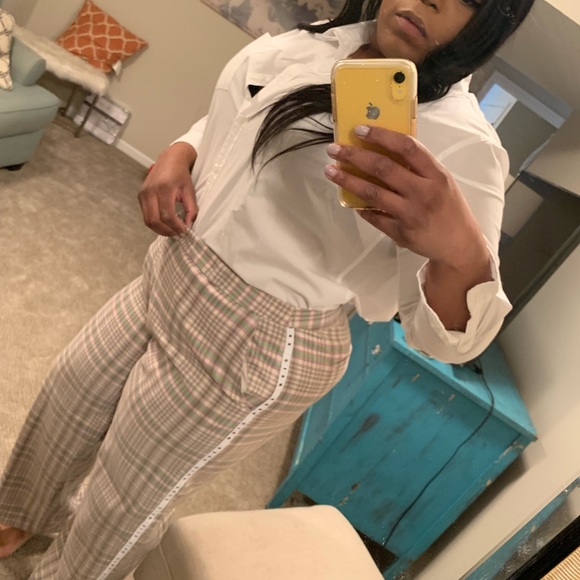 Super fun plaid pants. - Picture 3 of 4